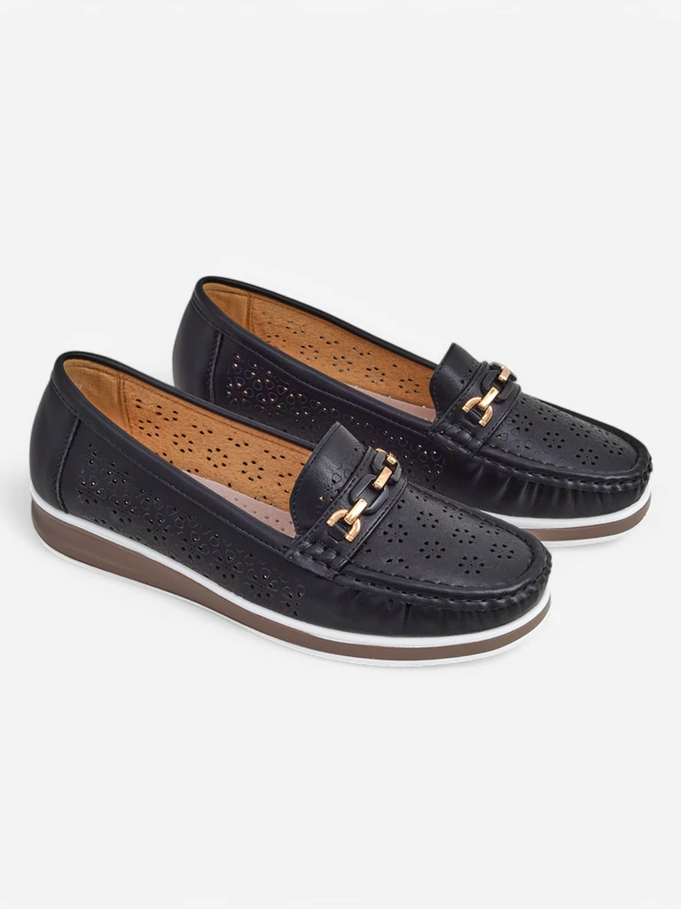 Royalfashion Дамски перфориран мокасини Cerro