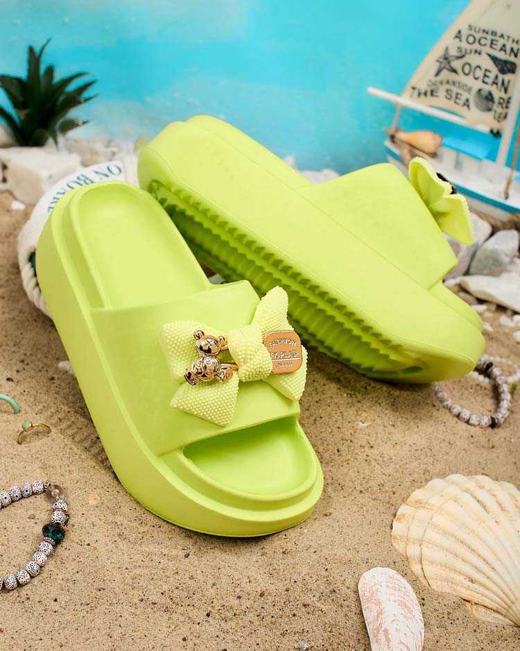 Royalfashion Дамски гумени джапанки с декоративна панделка Nilm