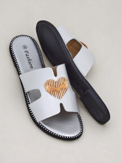 Royalfashion Дамски чехли на равна подметка Heart Chic