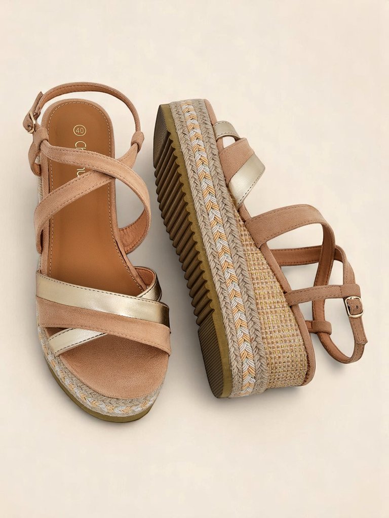 Royalfashion Дамски сандали на платформа Eylaas