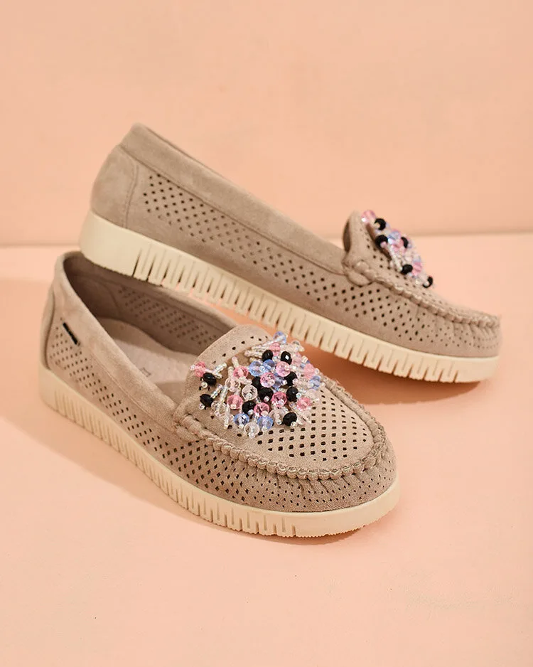 Royalfashion Дамски ажурни мокасини с мъниста Namis