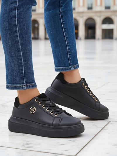 Дамски сникърси Erato Nero на платформа от екологична кожа 5 см