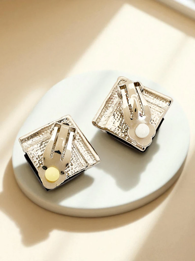 Royalfashion Дамски обеци на щипки с кристал и кубичен цирконий