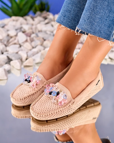 Royalfashion Ажурни светлокафяви дамски мокасини с декоративни кристали Cizzas