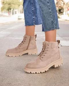 светлокафяв