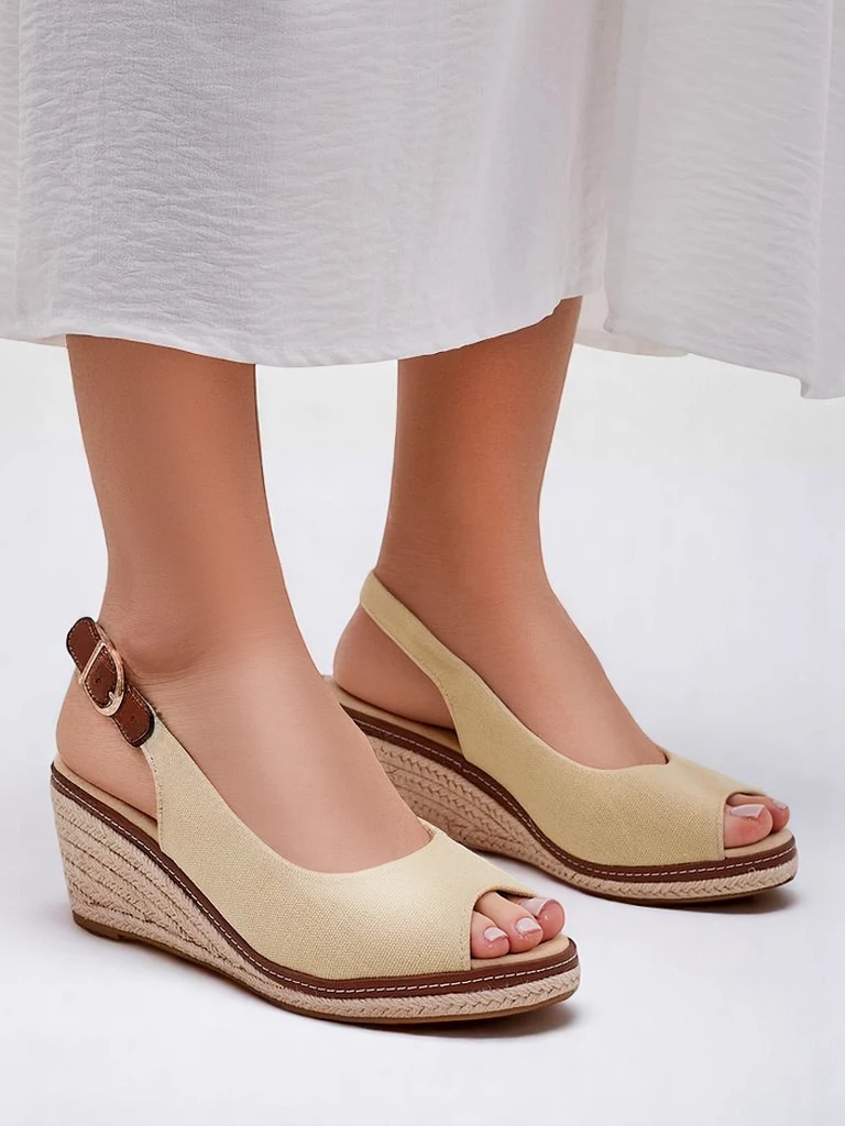 Royalfashion Женски сандали на платформа с отворен нос Tafenis