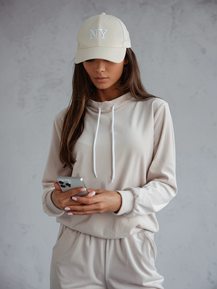 Royalfashion Женски комплект от велур.