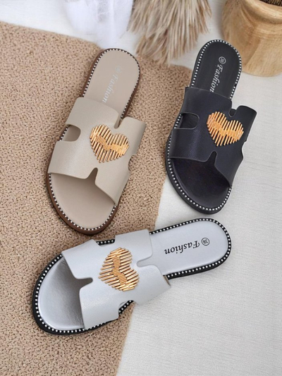 Royalfashion Дамски чехли на равна подметка Heart Chic