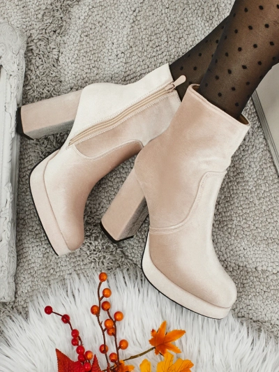 Дамски боти на ток, имитация на велур, Miss