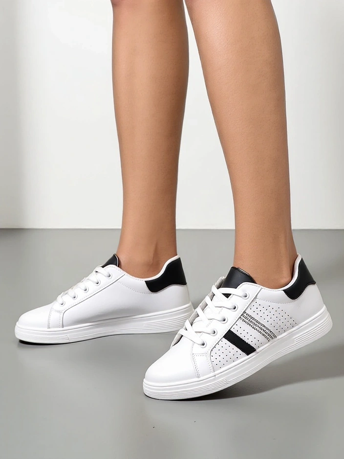 Royalfashion Дамски ажурни маратонки Fortay