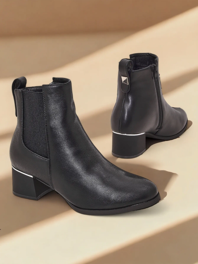 Дамски глезенови ботуши Royalfashion Lepito