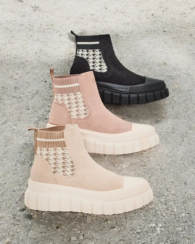 Дамски ботуши на прослойка Royalfashion Roniv