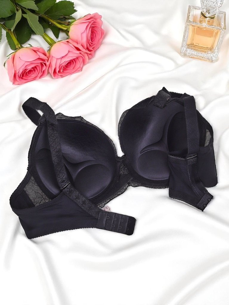 Royalfashion Дамски push-up сутиен с дантела Coco Lift