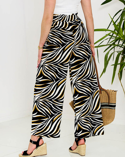 Дамски панталон палацо с шарка в черно - Облекло