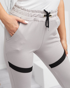 Светлосив || гълъбово сиво