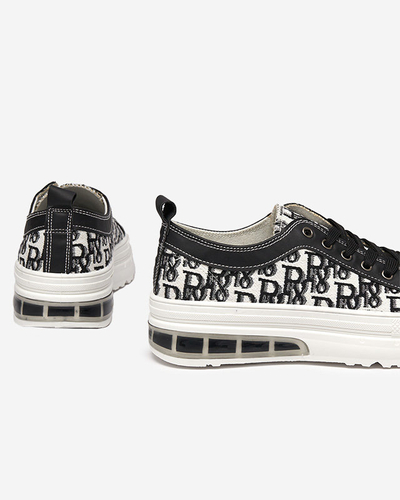 Кецове Livia в черно и бяло с платформа