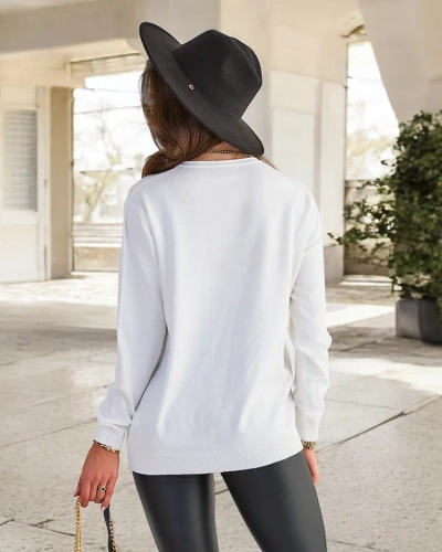 Royalfashion Бял дамски пуловер със сърцевидно деколте