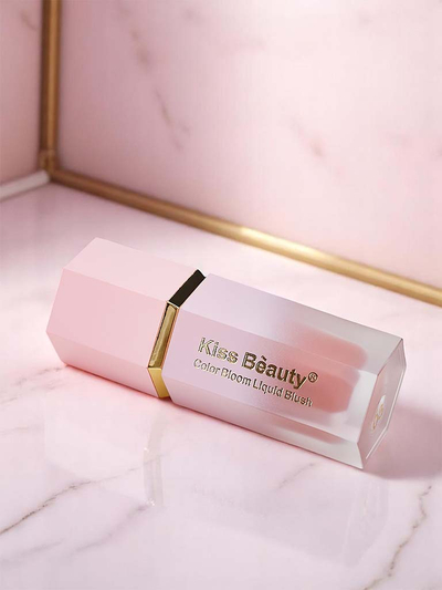 Kiss Beauty Течен Руж с Апликатор, цвят Crush