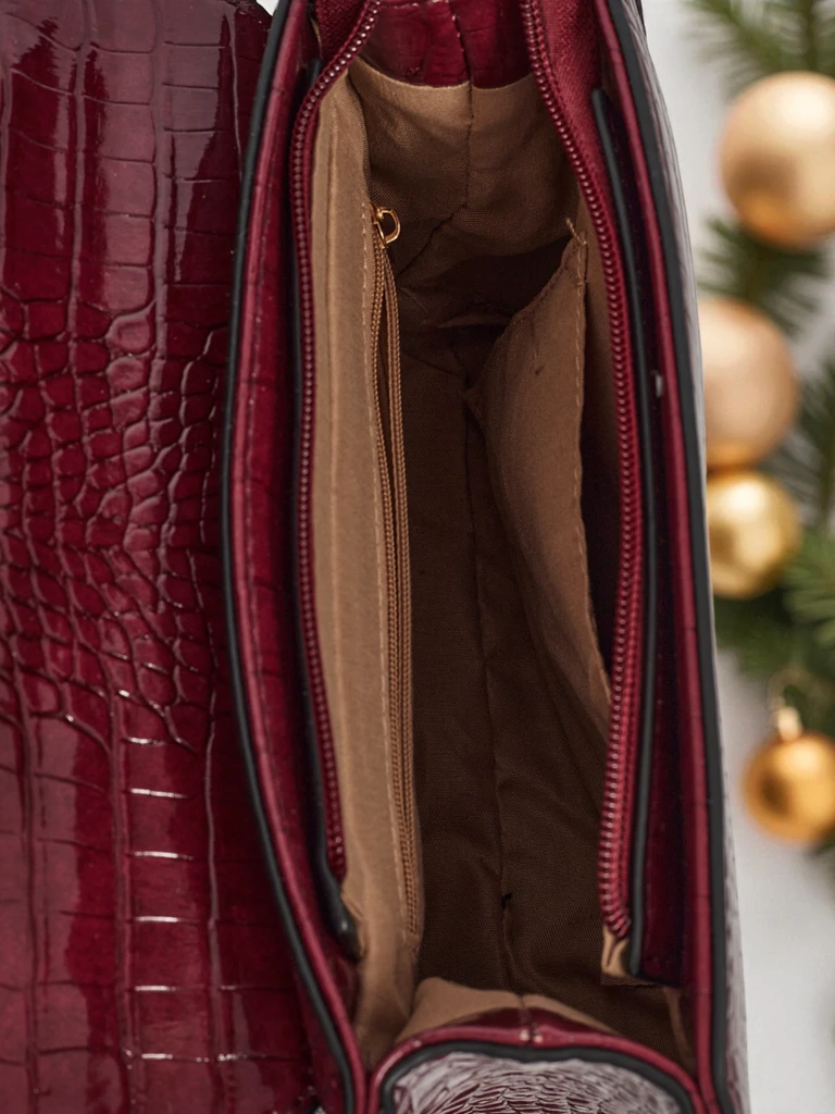 Лакирана малка дамска чанта от еко кожа Orlina