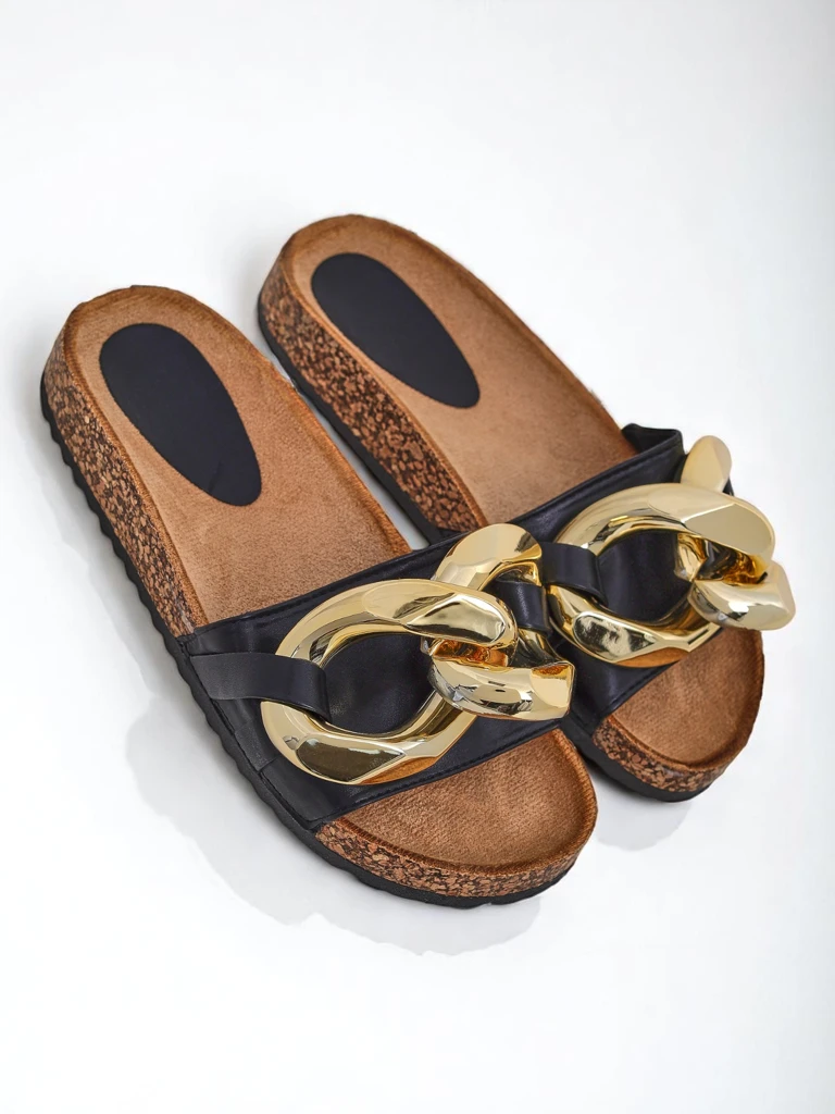 Royalfashion Черни дамски чехли с декорация Sofig