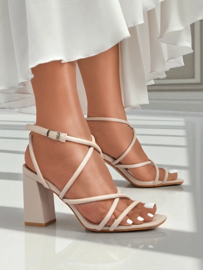 Royalfashion Дамски сандали с дебел ток Elysia