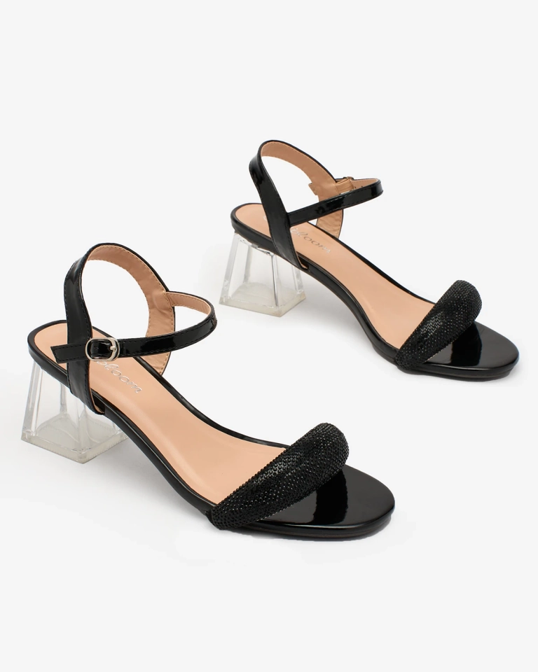 Royalfashion Дамски черни сандали Halenssa Post