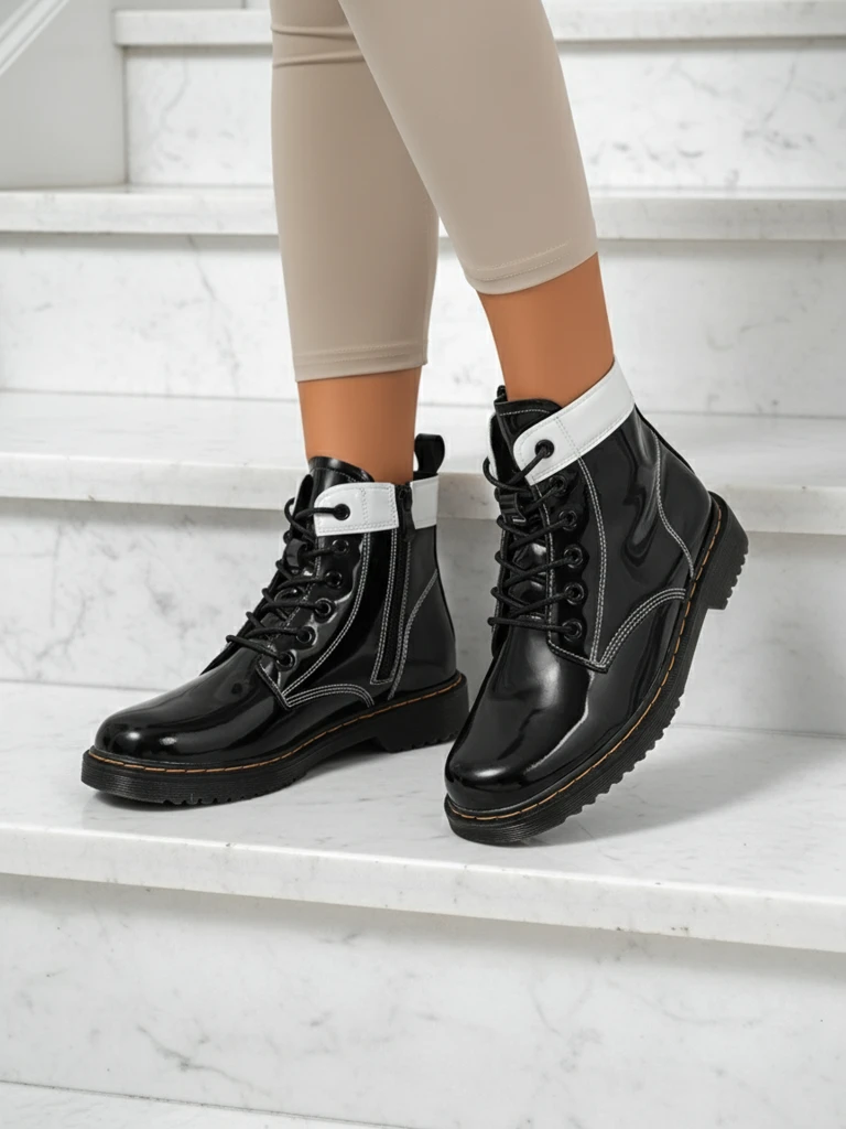 Дамски боти Perseida Nero от екологична патентна кожа, с връзки