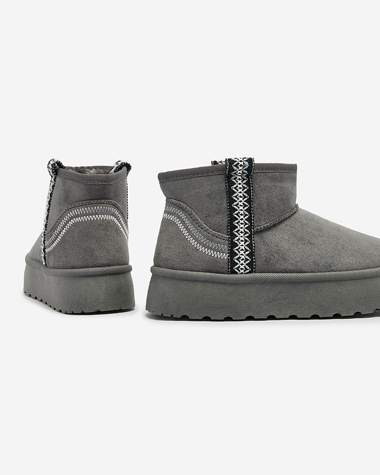 Royalfashion Дамски къси ботуши a'la snow boots with ornament Erititta