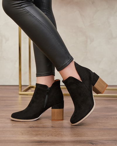 Royalfashion Черни дамски ботуши на ток Ricteas