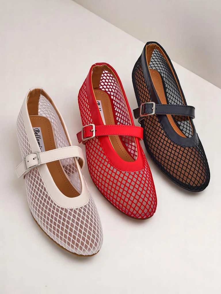 Royalfashion дамски ажурни балеринки с каишка Naommi