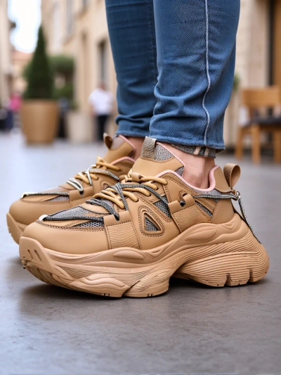 Royalfashion Дамски маратонки на дебела подметка Reterri