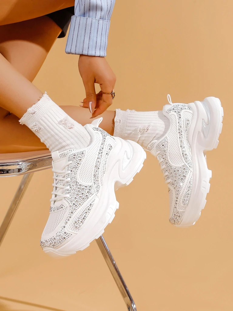 Royalfashion Женски спортни обувки с камънички Bloss