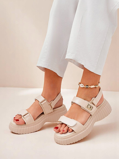 Royalfashion Дамски сандали на по-дебела подметка Aganda