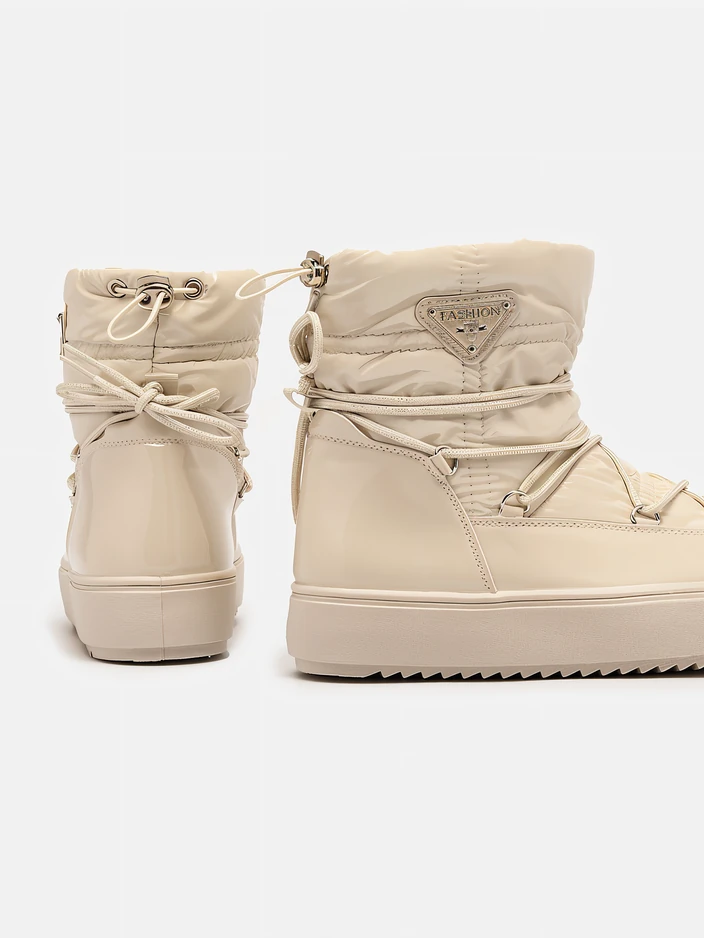 Royalfashion Дамски ботуши a'la snow boots в бежово Vevnose