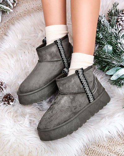 Royalfashion Дамски къси ботуши a'la snow boots with ornament Erititta