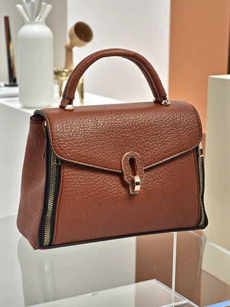 Малка дамска чанта от еко кожа Celoura