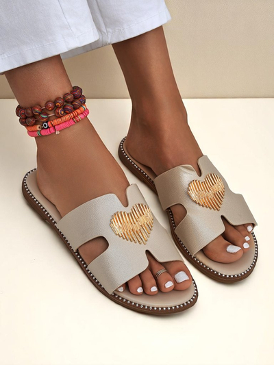 Royalfashion Дамски чехли на равна подметка Heart Chic