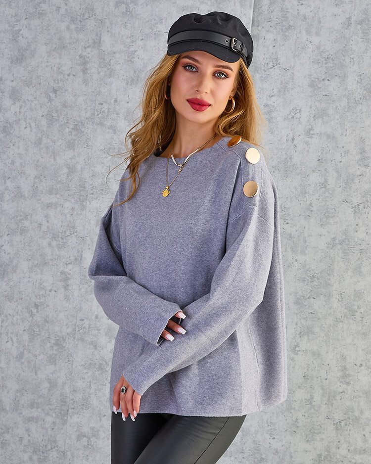 Royalfashion Тънък дамски пуловер с декорации на раменете