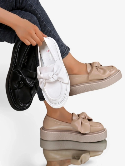 Royalfashion Елегантни дамски мокасини с панделка Ortto