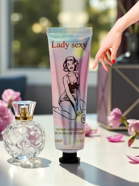 Venus Парфюмиран крем за ръце 30g - Lady Sexy Rosa Essence, джобен размер