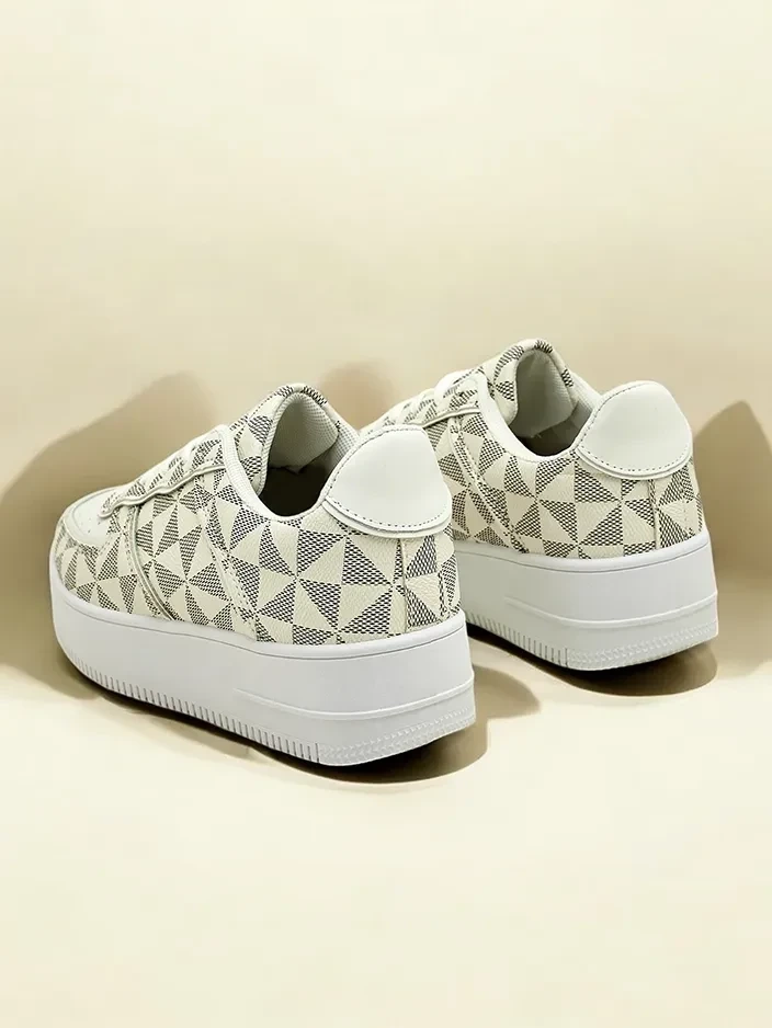 Royalfashion Дамски спортни обувки с принт Ozofio