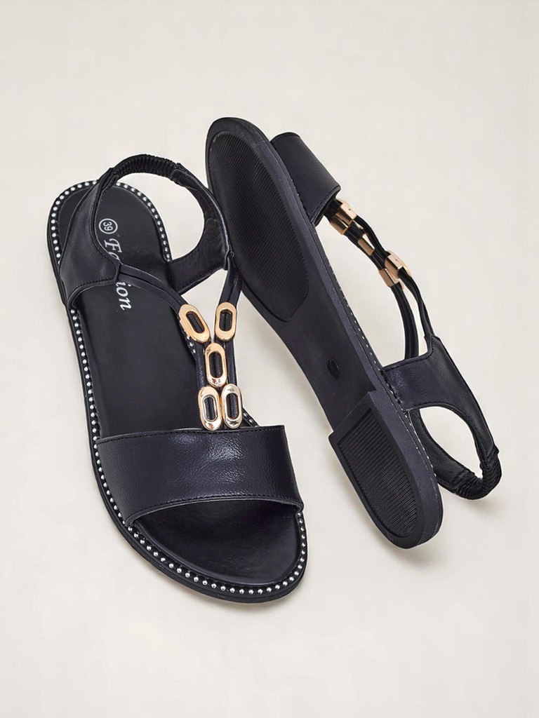 Royalfashion Дамски сандали с декоративни каишки Siena Glow