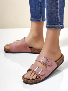 Светло розово