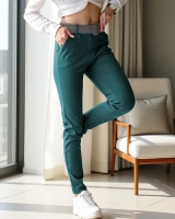 тъмнозелено