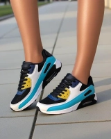 Многоцветен