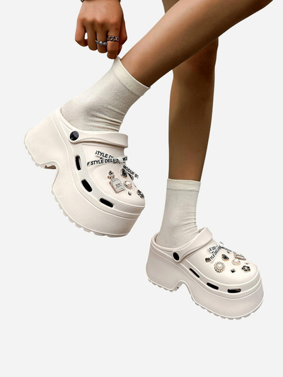 Royalfashion Жени гумени сандали с декорации Dellos