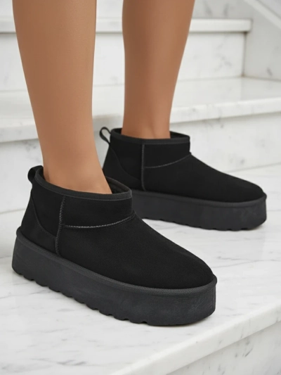 Royalfashion Дамски ботуши за сняг на платформа a'la в черно Dagodo