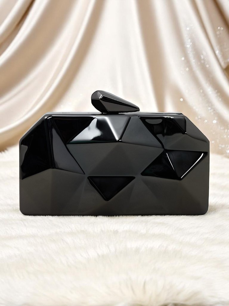 Royalfashion Дамска чантичка тип плик Metal Muse