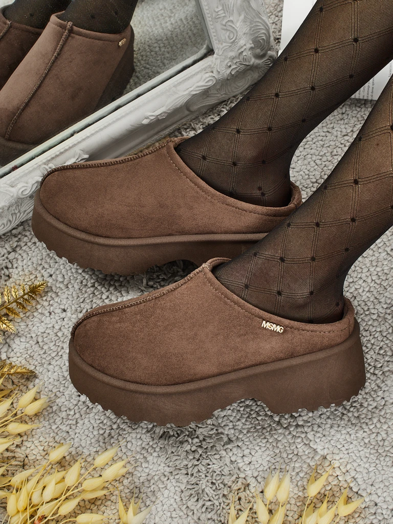 Къси дамски боти а'ла сноубутс с пухкава подплата Calindra