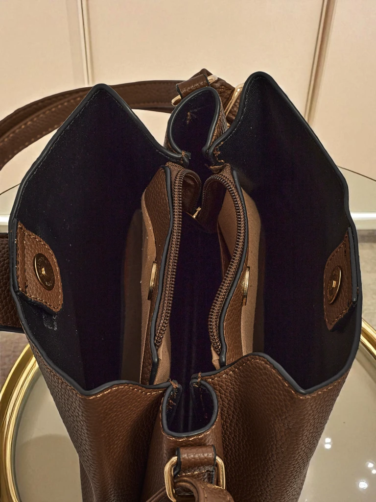 Малка дамска чанта от еко кожа Narias